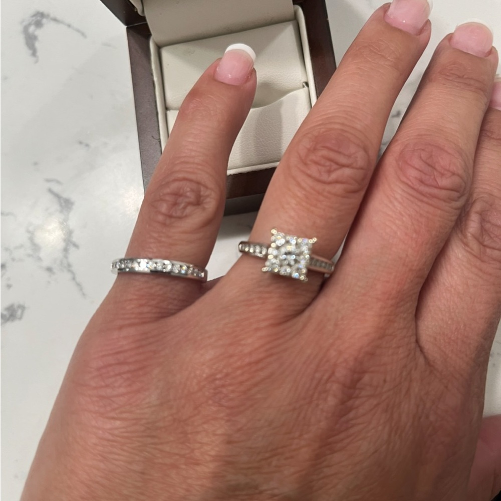 Elegant 14 karat White Gold Diamond Bridal Wedding Ring Set Sz 7 - Picture 4 of 5